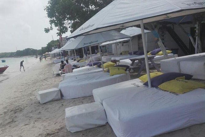 banana-beach-on-the-white-beach-of-baru