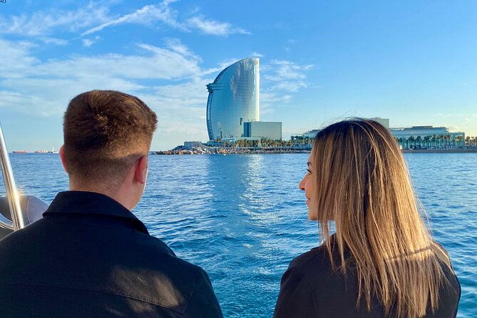barcelona-sunset-sailing-with-wine-and-tapas