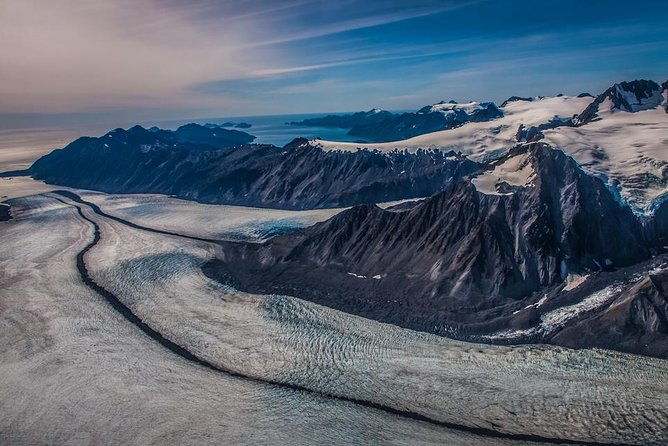 bear-glacier-scenic-express-flight