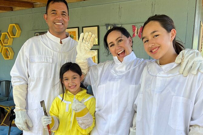 bee-farm-ecotour-and-honey-tasting-in-waialua-north-shore-oahu