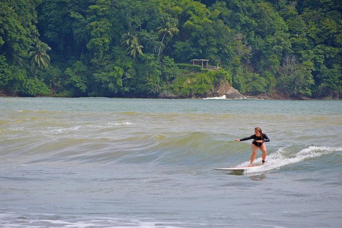 beginner-surf-lesson