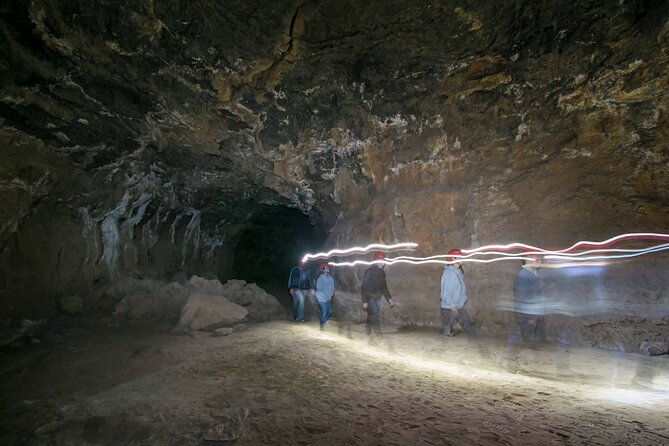 bend-oregon-guided-lava-tube-cave-tour-2