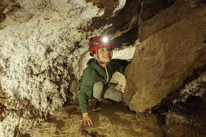 bend-oregon-guided-lava-tube-cave-tour
