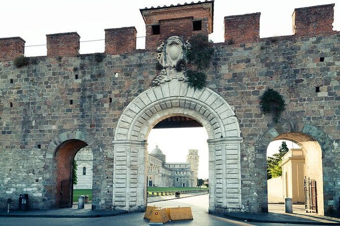 best-of-pisa-guided-walking-tour-with-leaning-tower-entry-ticket