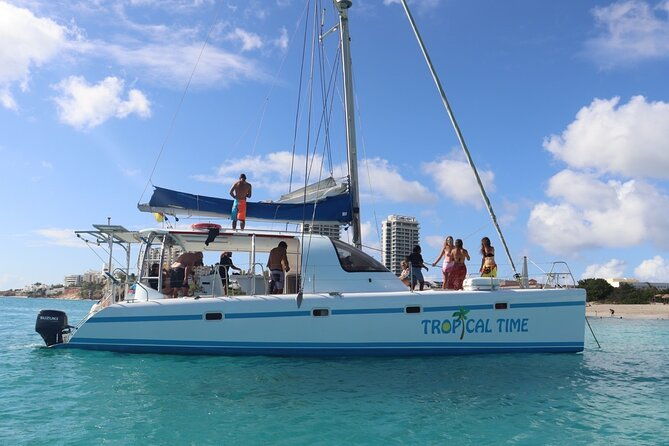 best-sailing-catamaran-beach-and-snorkel-cruise-ship-friendly