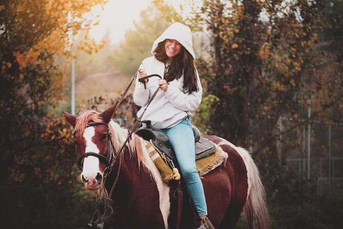 bijagual-waterfall-horse-back-riding