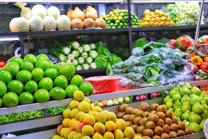 bike-tour-in-bogota-historical-sites-and-fruit-market