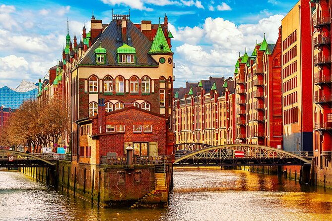 bike-tour-with-a-private-guide-hamburg-best-highlights