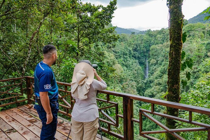 bird-watching-tour-arenal-mundo-aventura