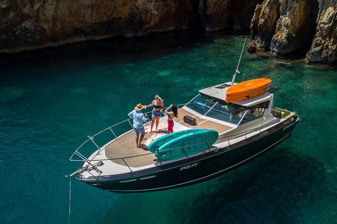 blue-green-cave-tour-with-yacht-from-town-hvar
