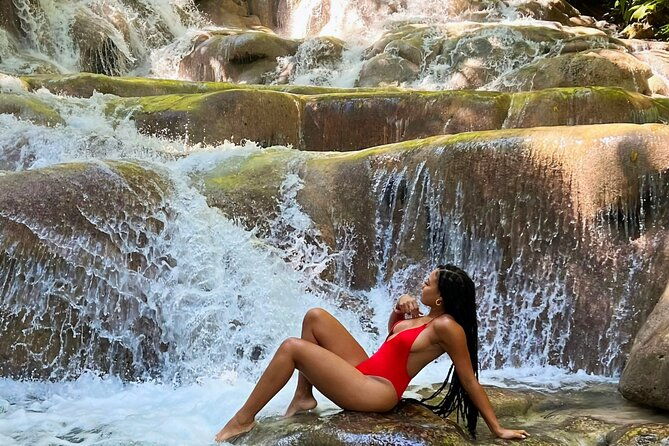 blue-hole-and-dunns-river-falls-tour-ocho-rios