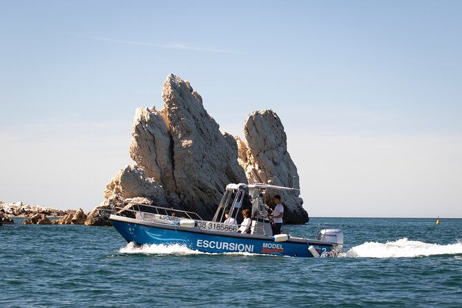 boat-excursion-along-the-conero-riviera-with-skipper
