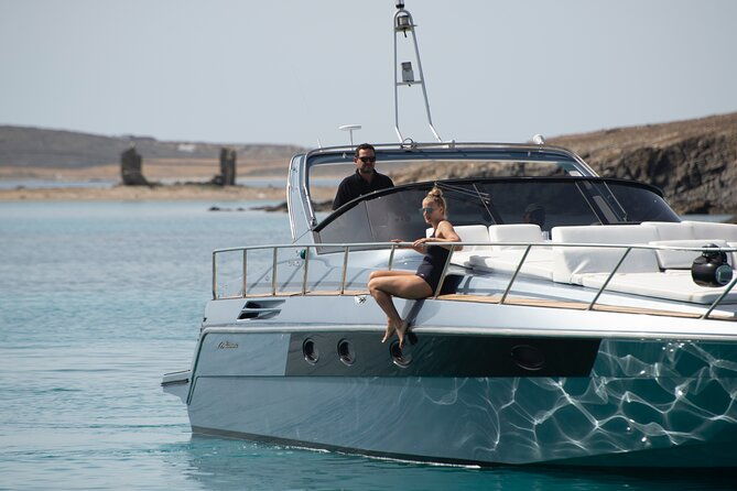 boat-yacht-tours-at-mykonos