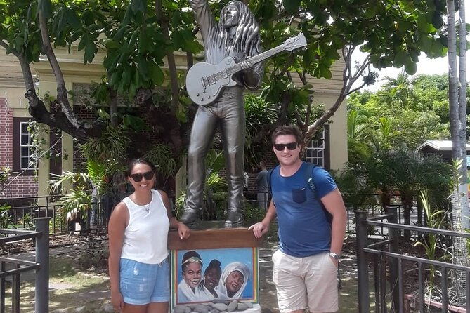bob-marley-mausoleum-tour-from-ocho-rios