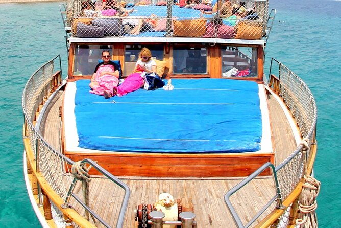 bodrum-boat-trip-with-lunch-and-all-soft-drinks