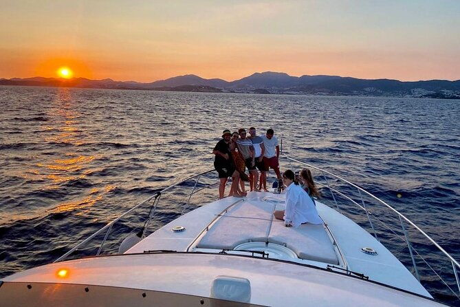 bodrum-private-motor-yacht-sunset-tour-with-dinner-for-3-hour