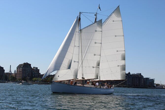 boston-harbor-sunset-sail-tour