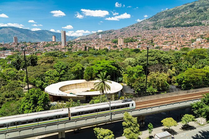 botanical-garden-and-arvi-park-medellin-city-tour