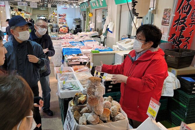 breakfast-at-tsukiji-market-tour