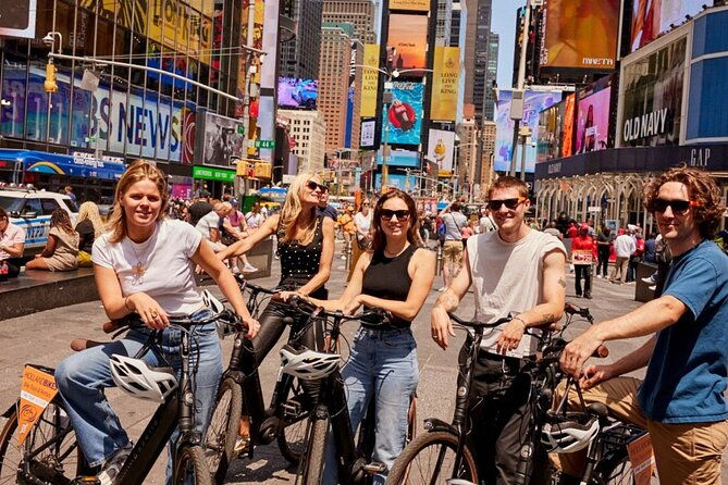 broadway-bike-tour-with-authentic-dutch-bikes