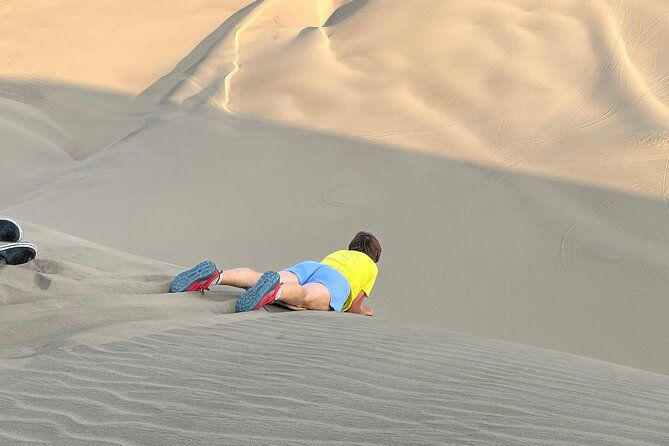buggy-in-huacachina-at-sunset