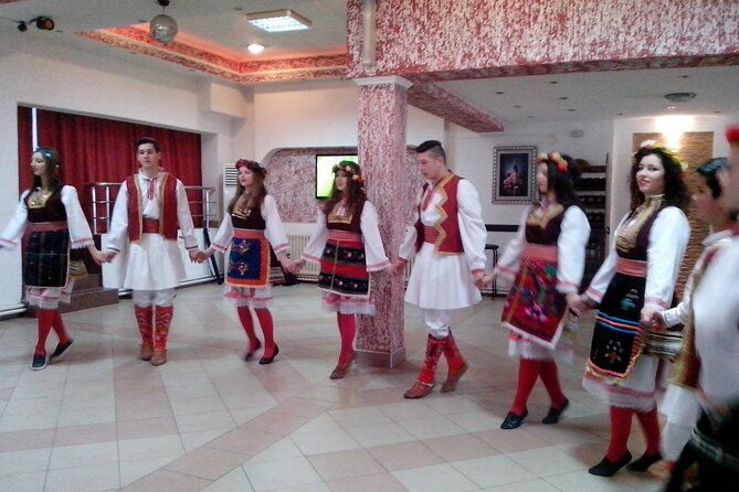 bulgarian-dinner-with-show-from-nessebar-and-sunny-beach