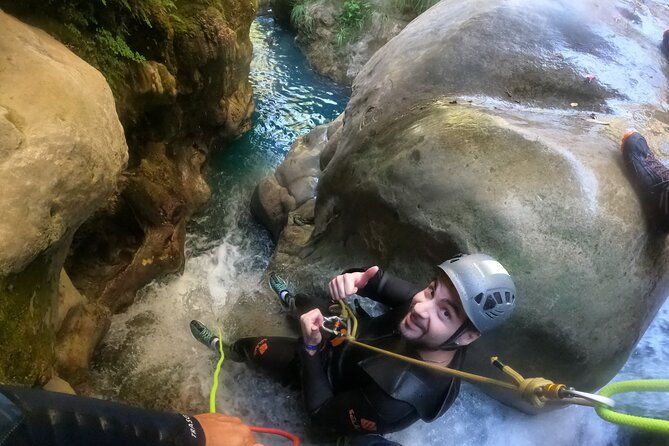 canyoning-in-rio-verde-with-photos-from-granada