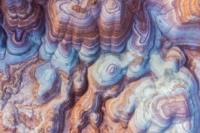 capitol-reef-private-tour-in-cathedral-valley-and-bentonite-hills
