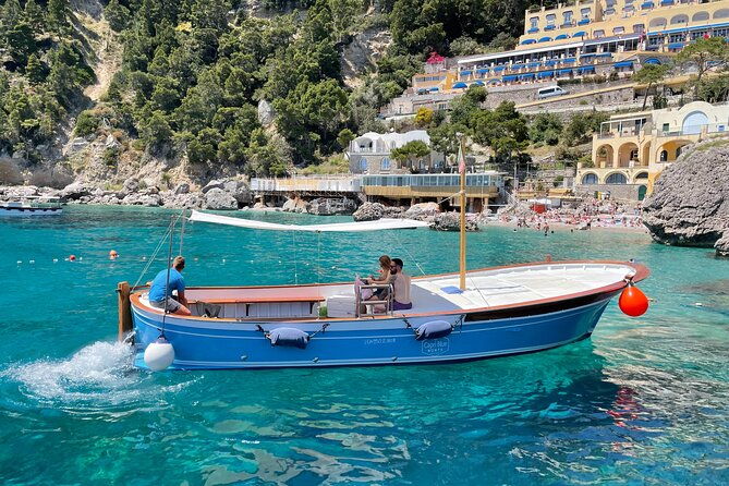 capri-tour-with-gozzo-3-hours