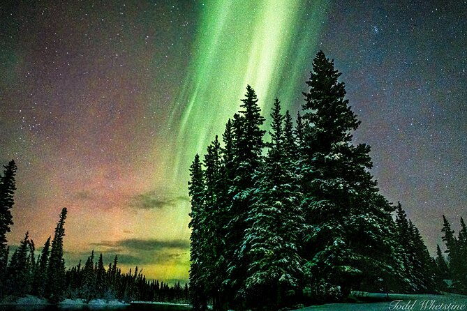 capturing-the-ethereal-beauty-northern-lights-photo-workshop