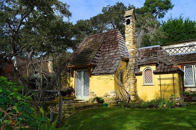 carmel-by-the-seas-fairytale-houses-a-self-guided-walking-tour