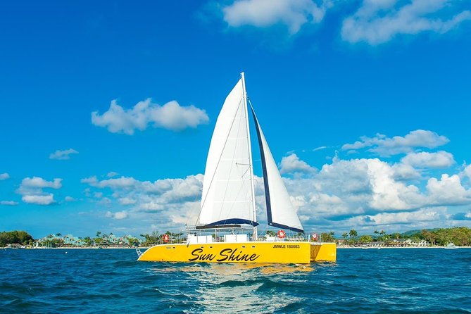 catamaran-cruise-full-day-tour-to-ricks-cafe-and-negril-beach