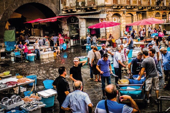 catania-walking-tour-with-audio-and-written-guide-by-a-local