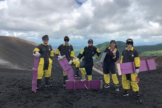 cerro-negro-and-volcano-sand-boarding-from-leon