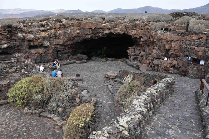 cesar-manrique-artworks-jameos-and-cuevas