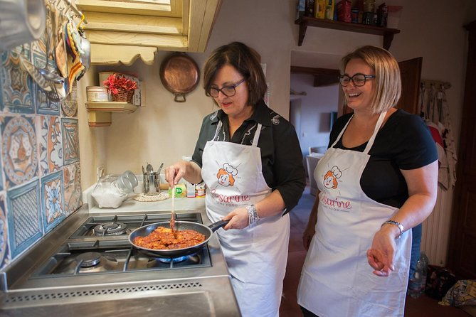 cesarine-market-tour-cooking-class-at-locals-home-in-siena