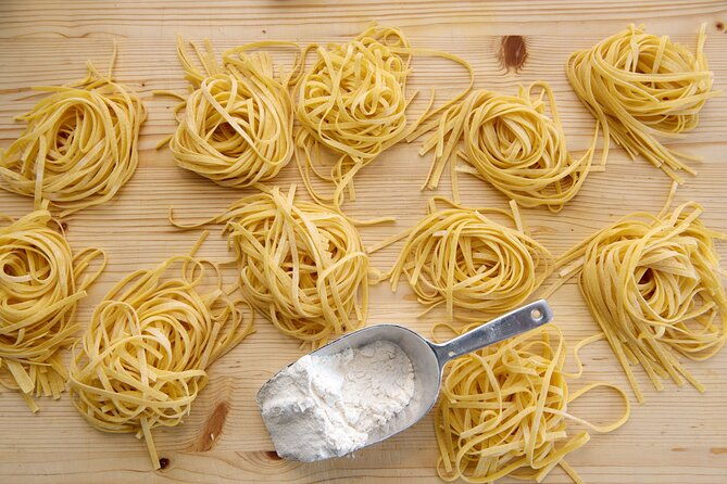 cesarine-small-group-pasta-tiramisu-class-in-rome