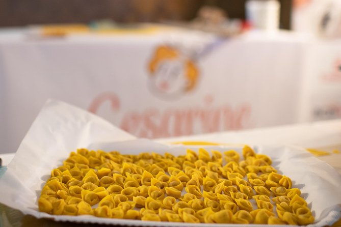 cesarine-small-group-tortellini-class-at-locals-home-in-bologna-4