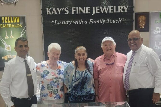 champagne-and-diamond-shopping-experience-in-st-maarten