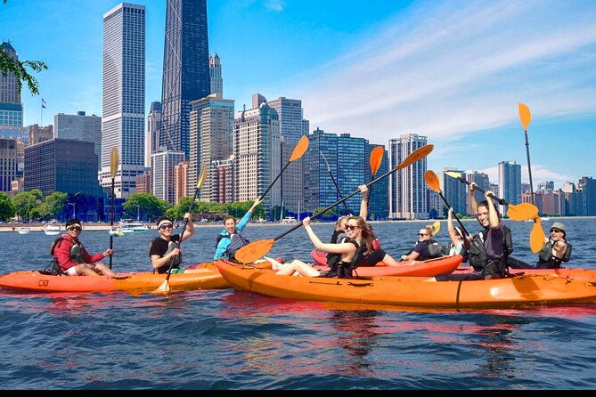 chicagos-lake-michigan-downtown-kayak-rental-at-ohio-street-beach-2