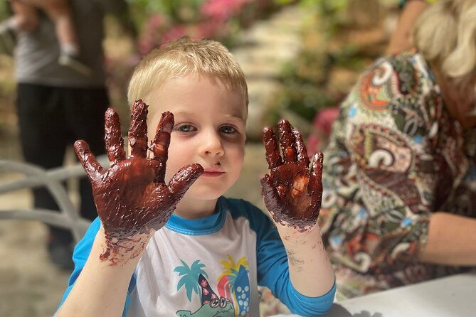 chocolate-experience-waterfall-and-cultural-lunch-in-local-home