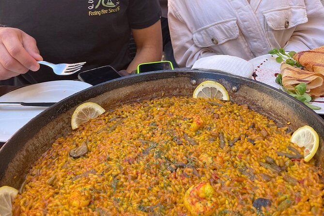 christmas-tapas-and-wine-tour-in-valencia-2