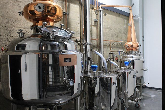 chuckanut-bay-distillery-tour-with-2-mini-cocktails-and-gift-glass