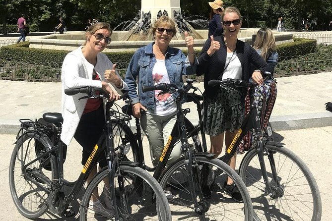 city-bike-rental-with-phone-holder-and-self-guided-tour