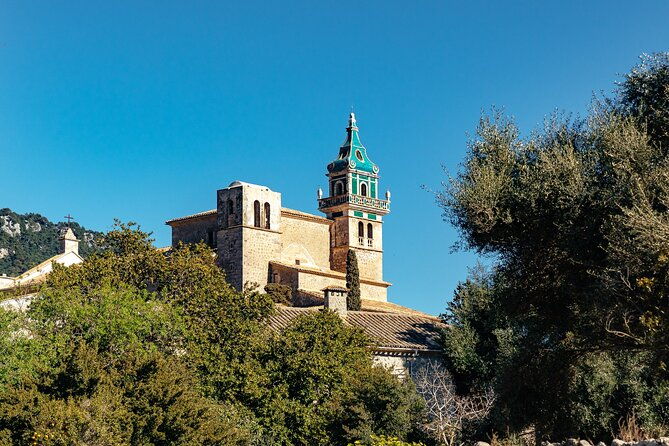 city-discovery-valdemossa-private-day-trip