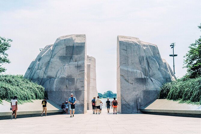 city-monuments-cherry-blossom-tour-with-optional-entry-tickets