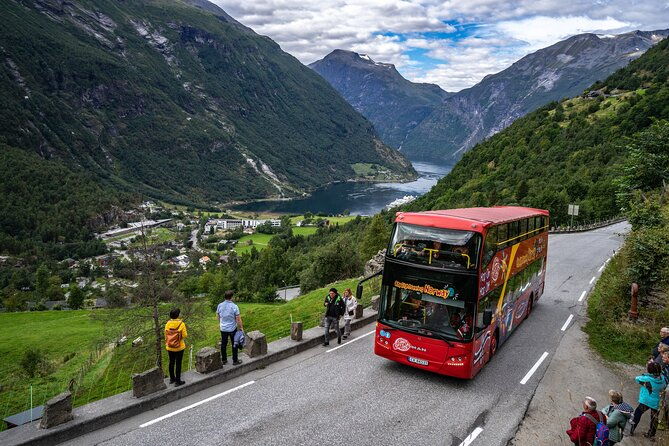 city-sightseeing-geiranger-hop-on-hop-off-bus-tour