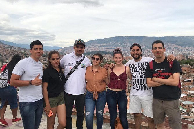 come-and-meet-comuna-13-with-a-local