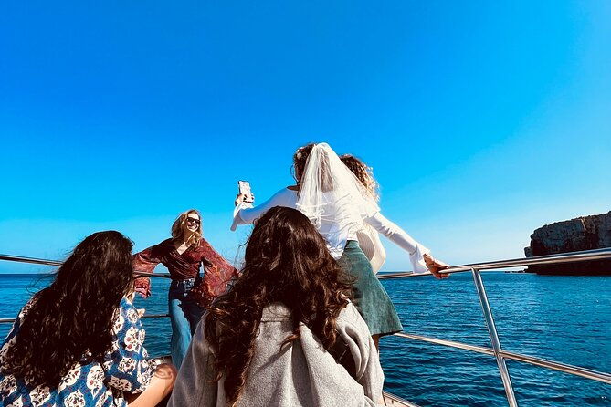 comino-highlights-blue-crystal-lagoon-caves-private-boat-trip-2