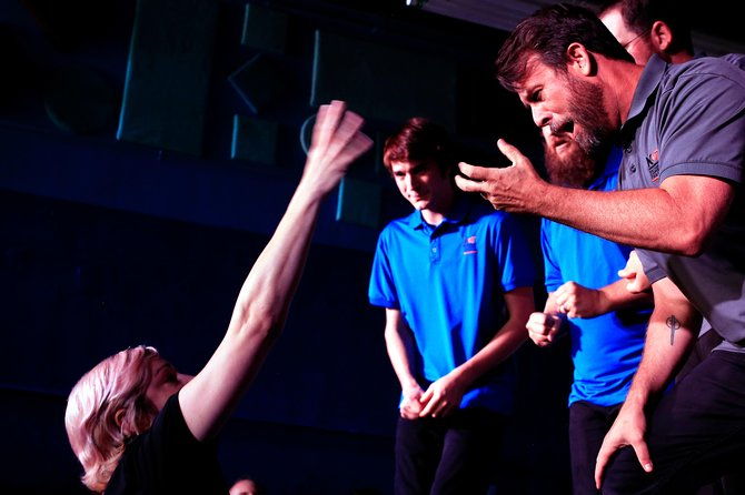 competitive-comedy-neighborhood-comedy-theatre
